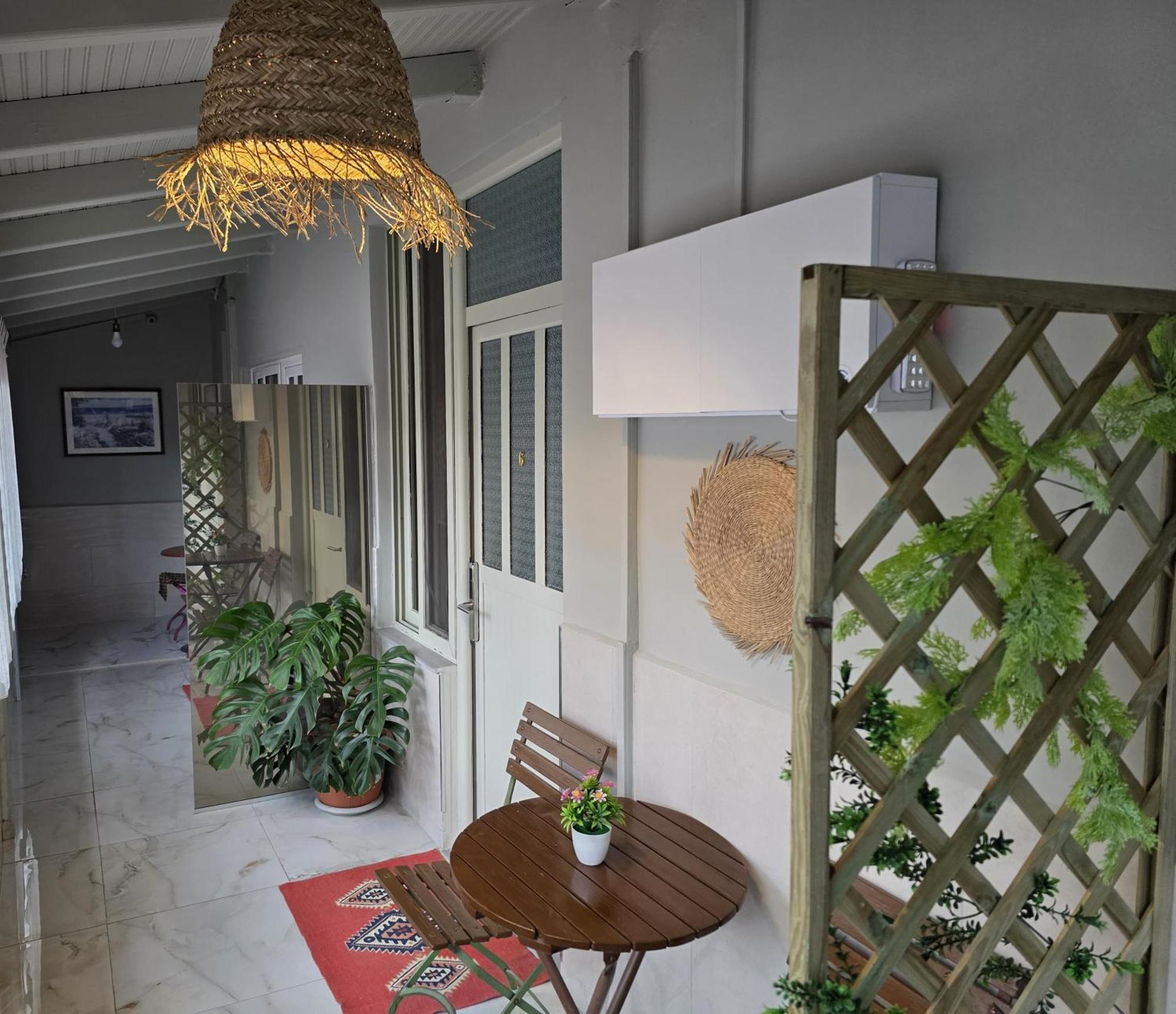 Jonian Boutique Hotel Саранда Экстерьер фото